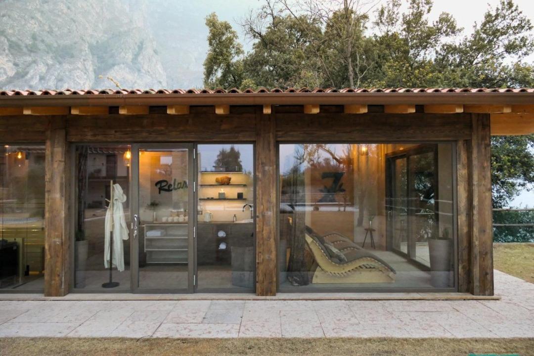 Sibenbras Natural Aparthotel Limone sul Garda Dış mekan fotoğraf